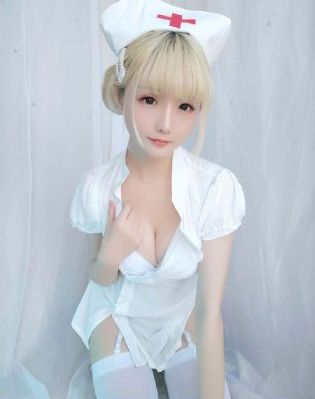 加勒比女海盗未删减
