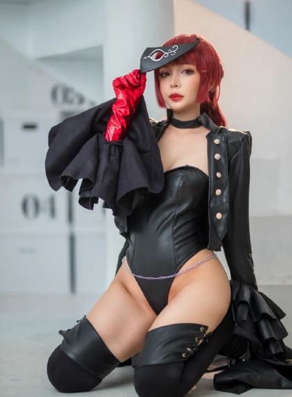 少妇厨房与子伦