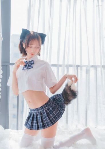 叶罗丽光浮尘